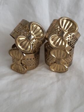 Elegant Gold Bow Napkin Rings - Set of 4